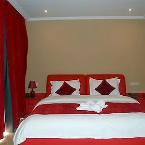 De La Corniche Hotel